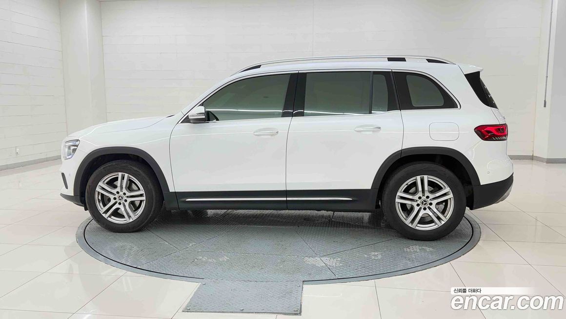 Mercedes-Benz GLB-Class 2022