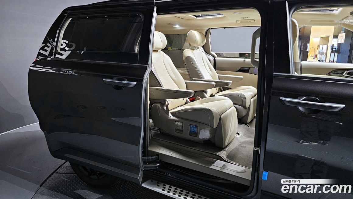 Kia Canival 2024