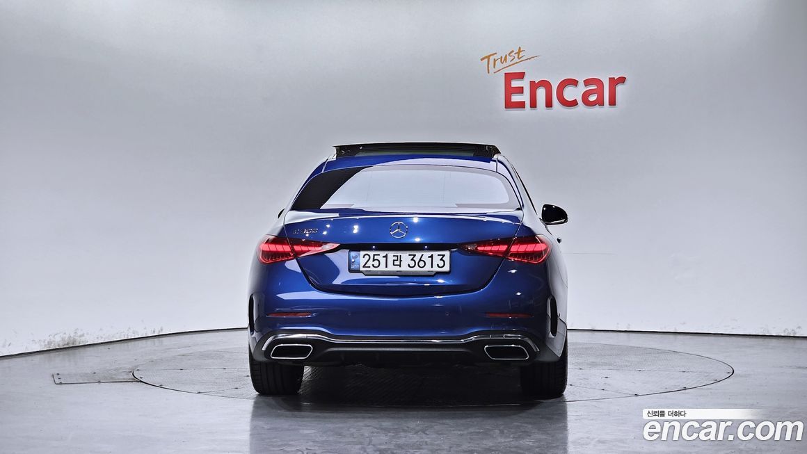 Mercedes-Benz C-Class 2022