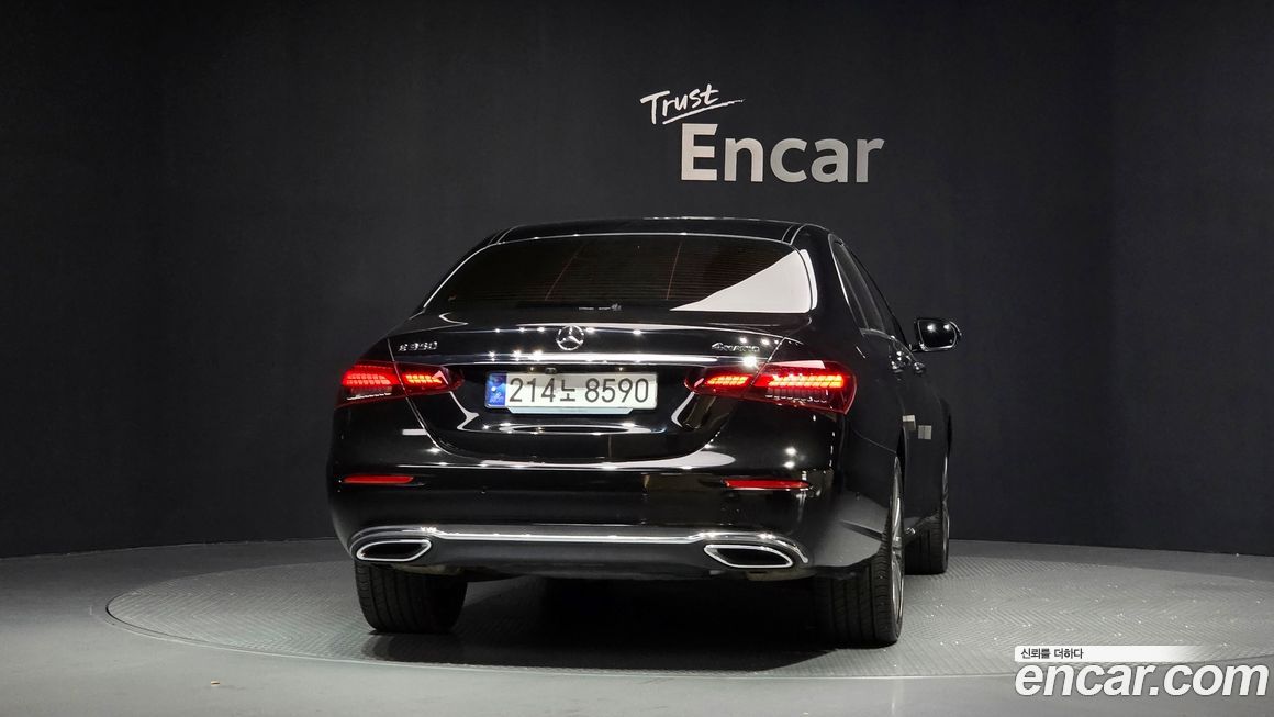 Mercedes-Benz E-Class 2023