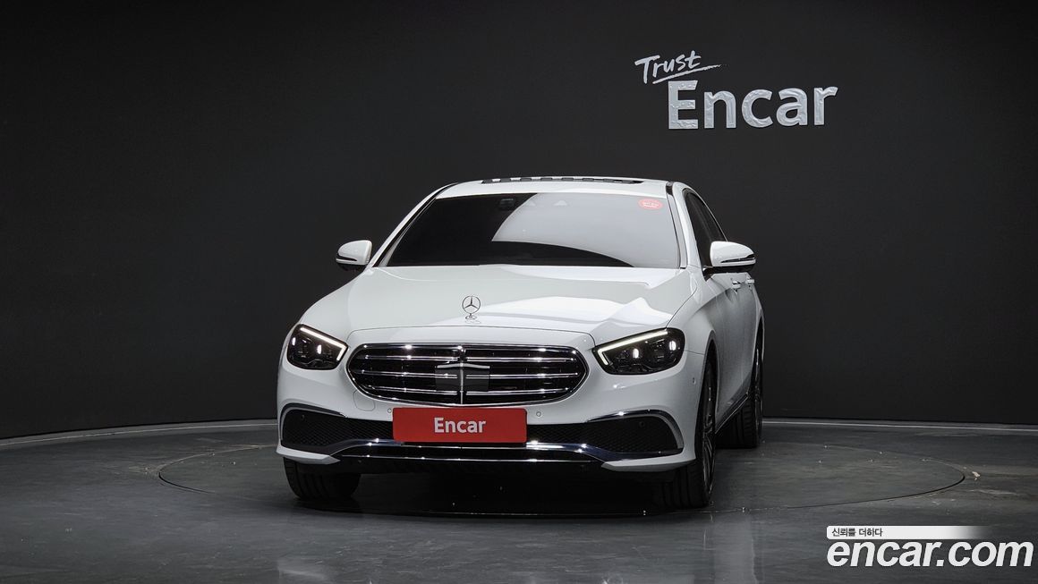 Mercedes-Benz E-Class 2023