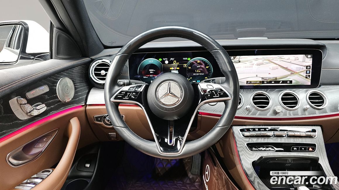 Mercedes-Benz E-Class 2023