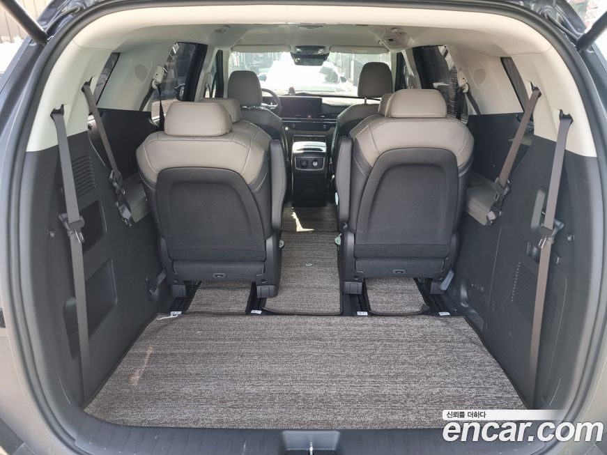 Kia Canival 2025