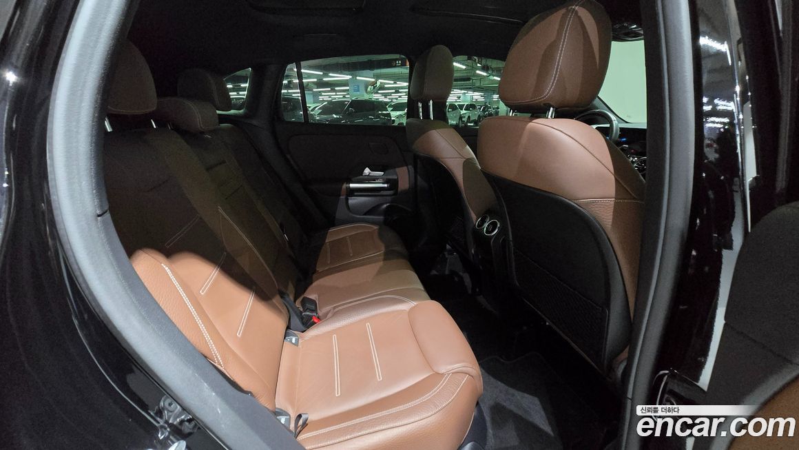 Mercedes-Benz GLA-Class 2023