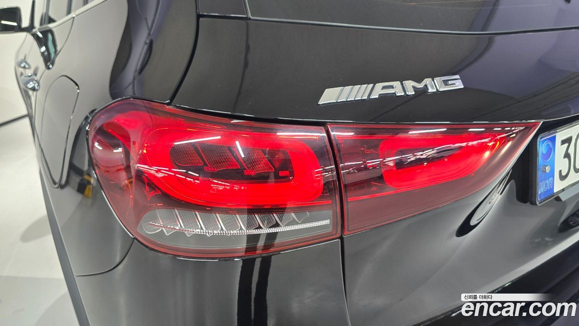 Mercedes-Benz GLA-Class 2023