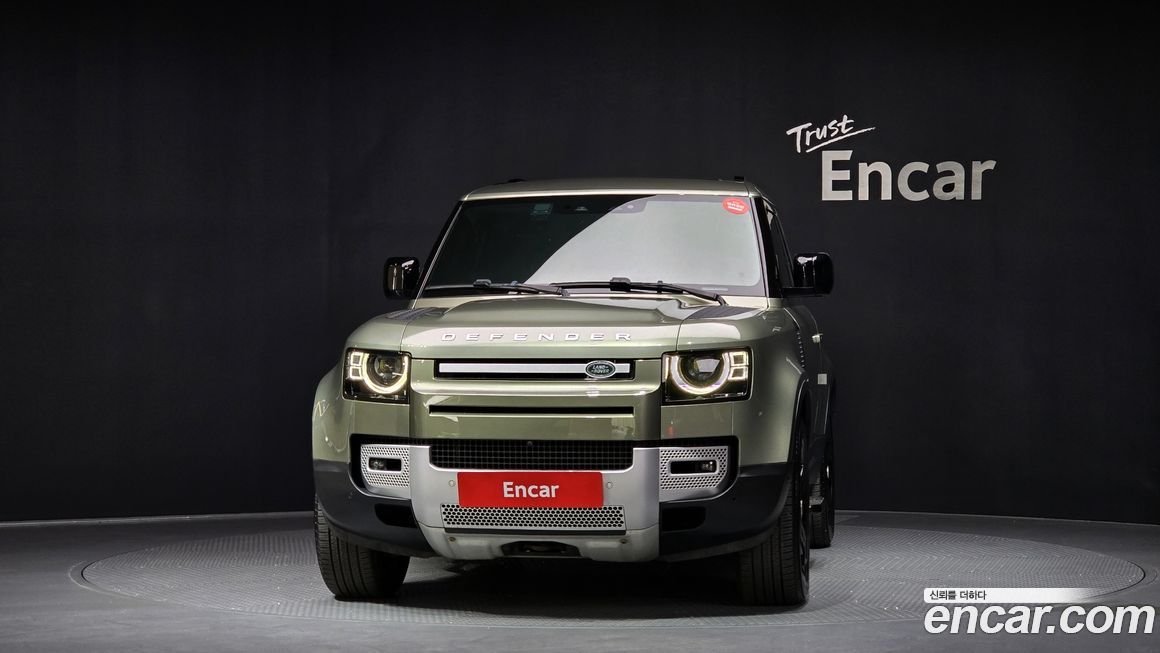 Land Rover Defender 2022