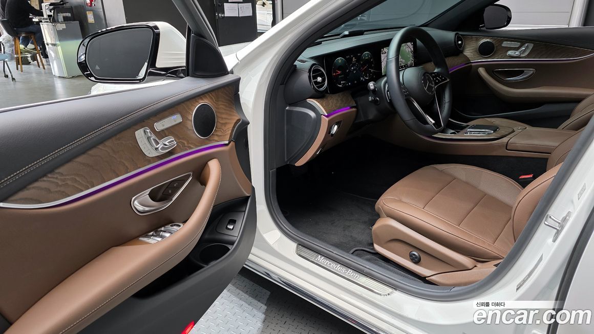 Mercedes-Benz E-Class 2022