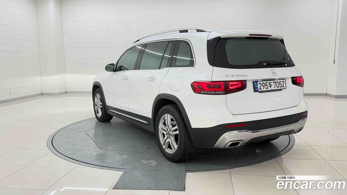 Mercedes-Benz GLB-Class 2022