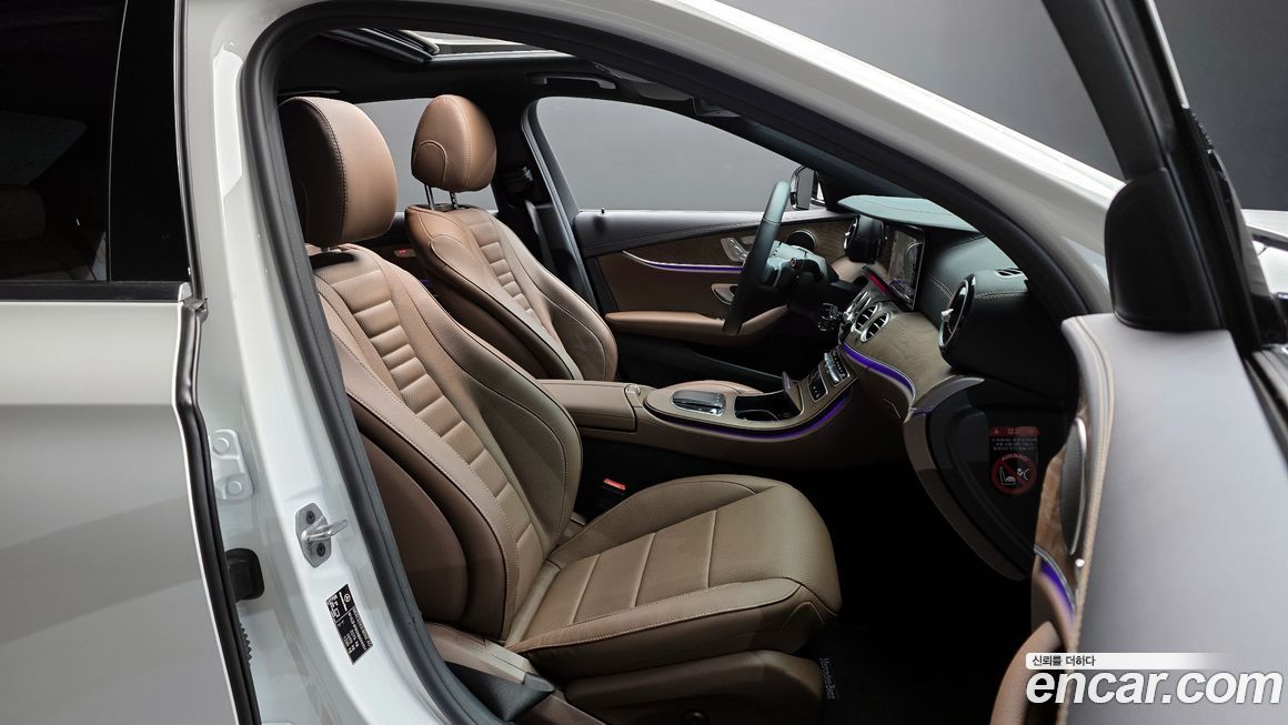 Mercedes-Benz E-Class 2022