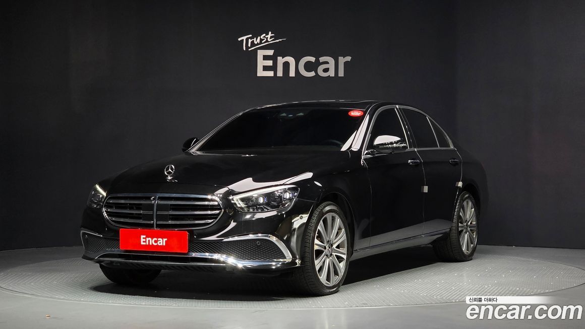 Mercedes-Benz E-Class 2023