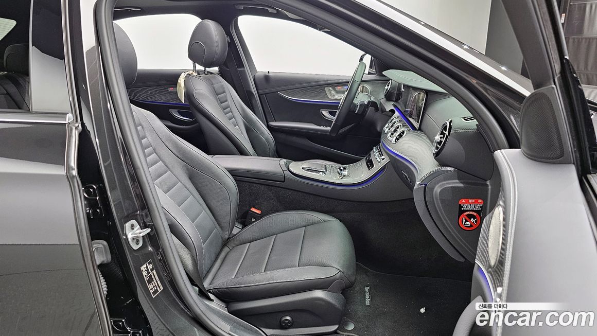 Mercedes-Benz E-Class 2023