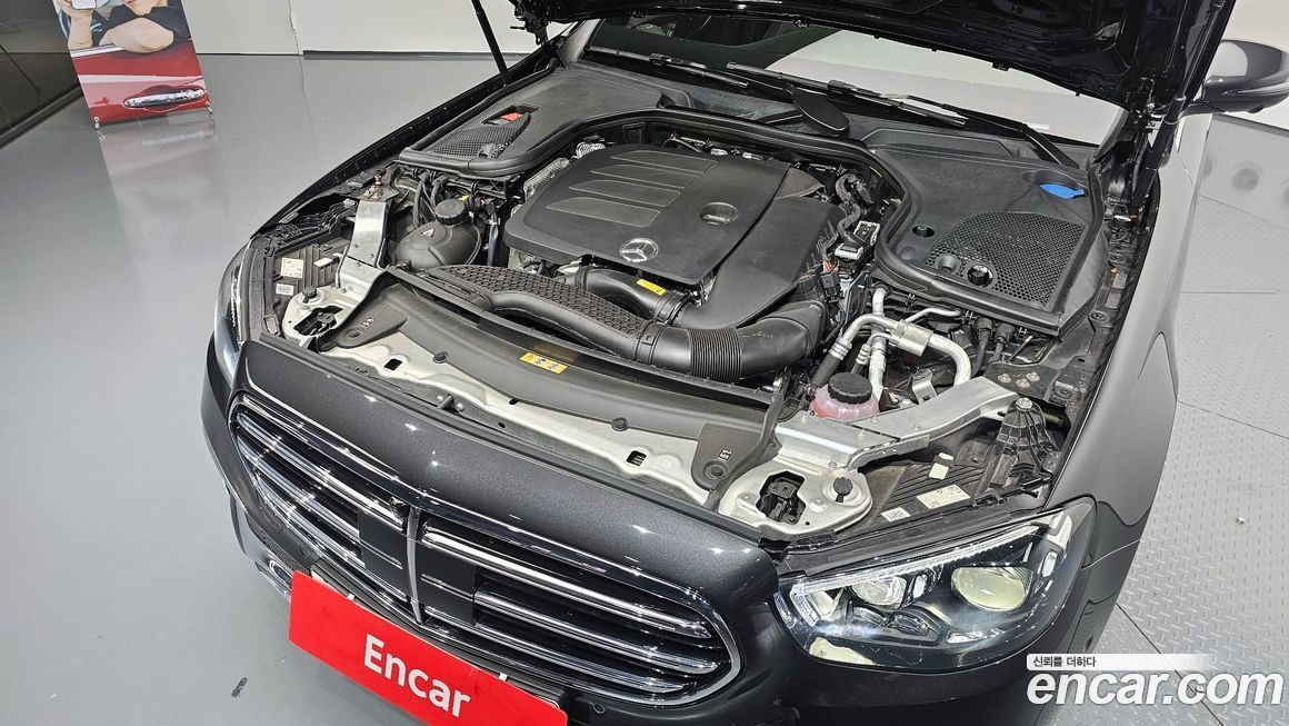 Mercedes-Benz E-Class 2023