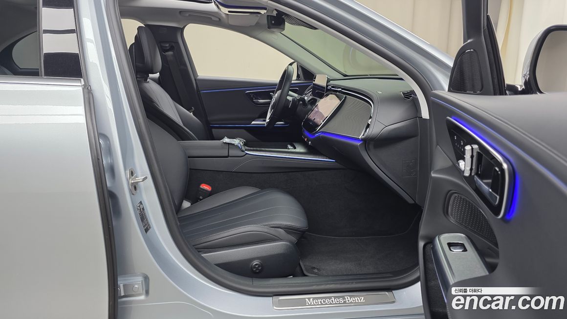 Mercedes-Benz E-Class 2024