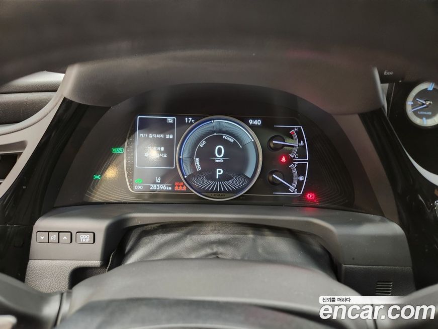 Lexus ES 2025