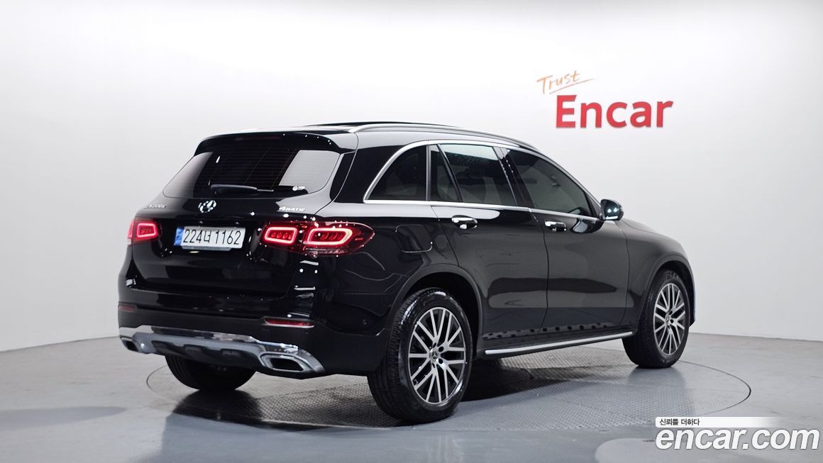 Mercedes-Benz GLC-Class 2022