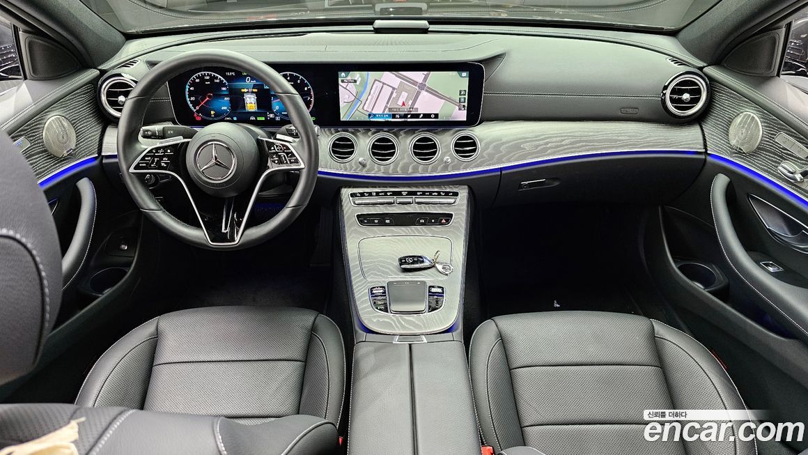 Mercedes-Benz E-Class 2023