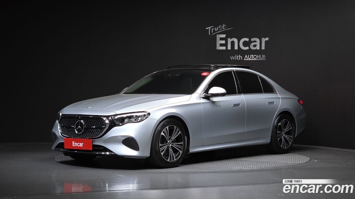Mercedes-Benz E-Class 2024