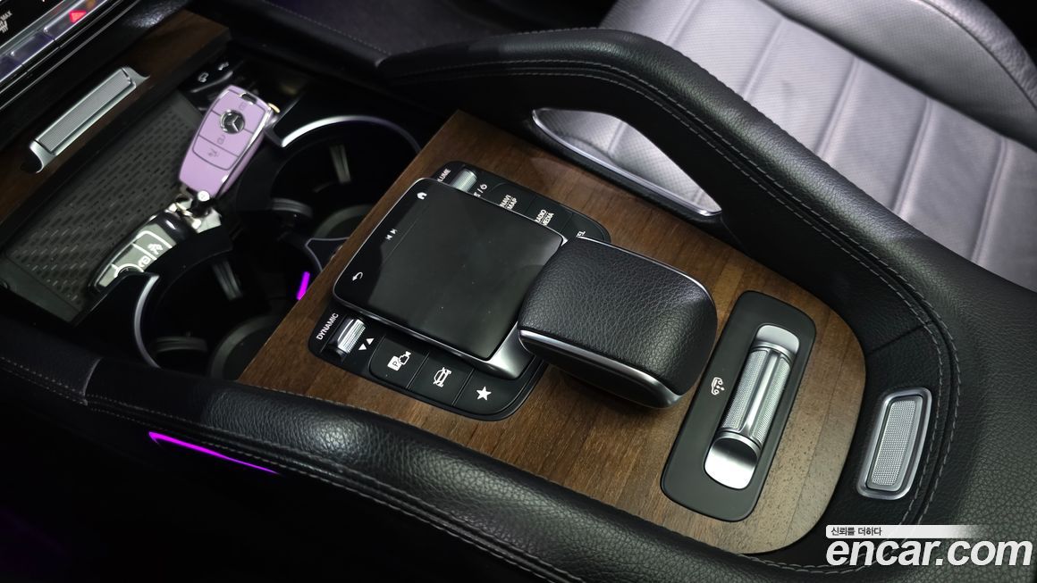 Mercedes-Benz GLE-Class 2021