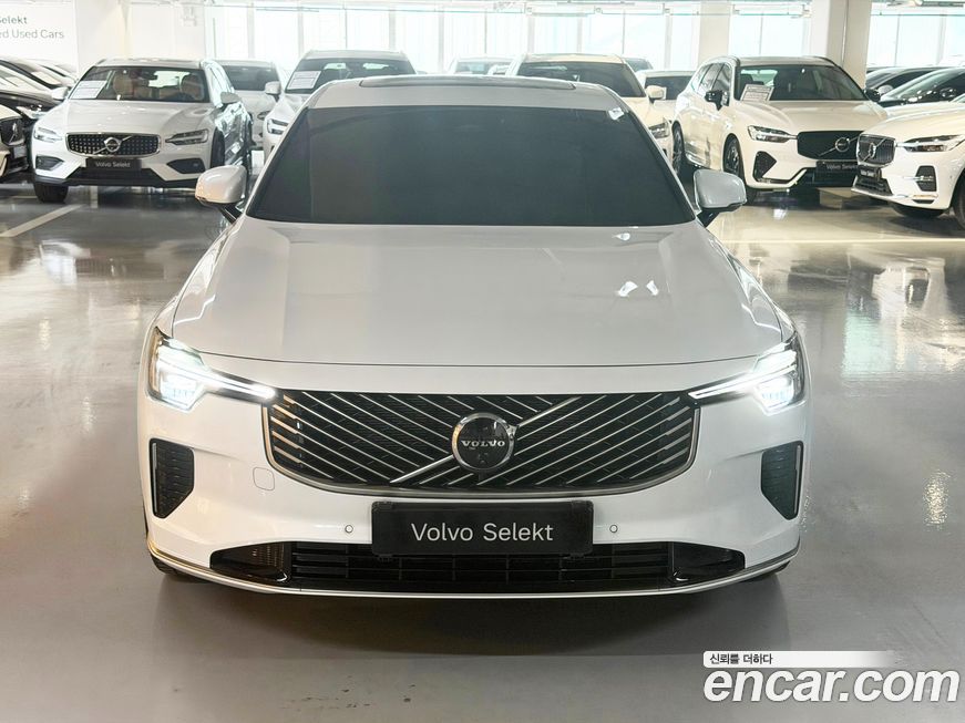 Volvo S90 2026