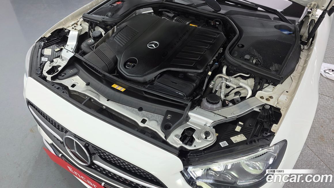 Mercedes-Benz E-Class 2021