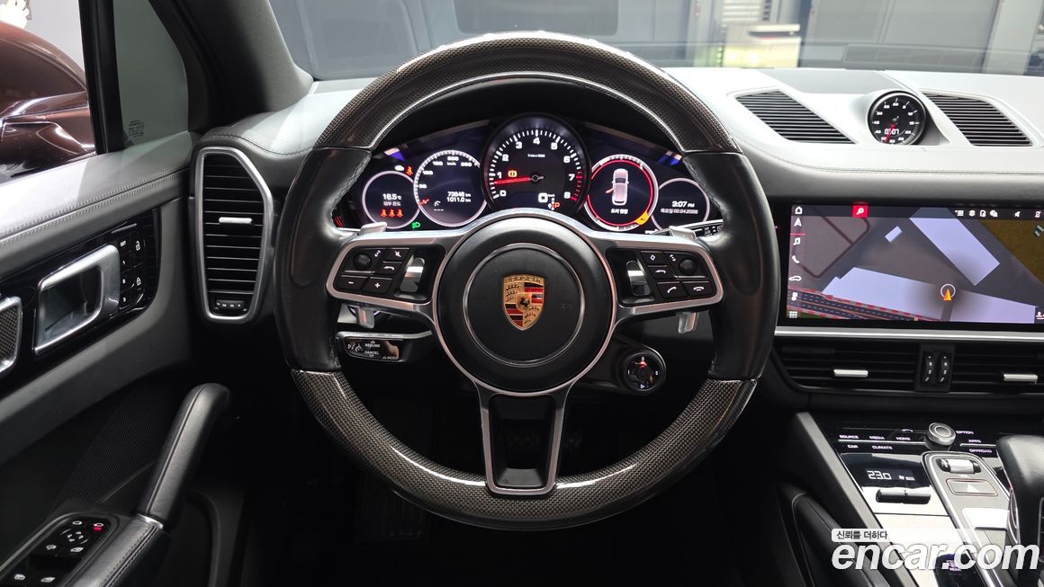 Porsche Cayenne 2021