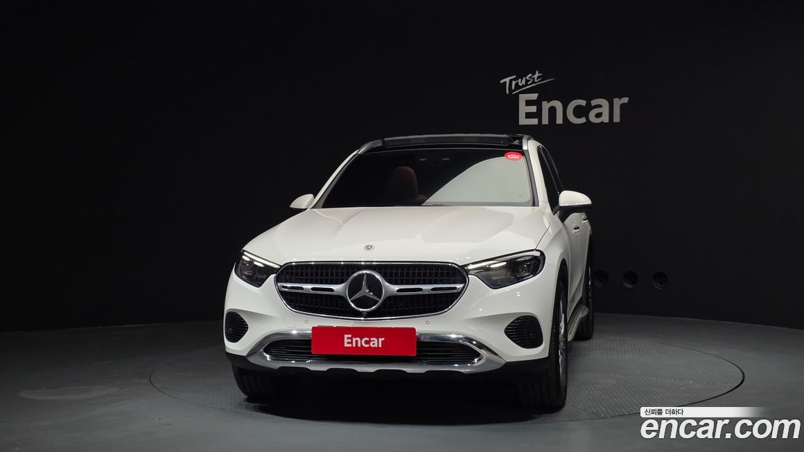 Mercedes-Benz GLC-Class 2024