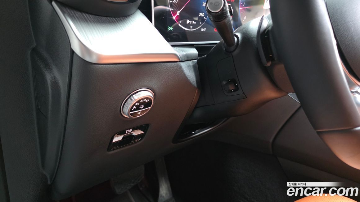 Mercedes-Benz GLC-Class 2024