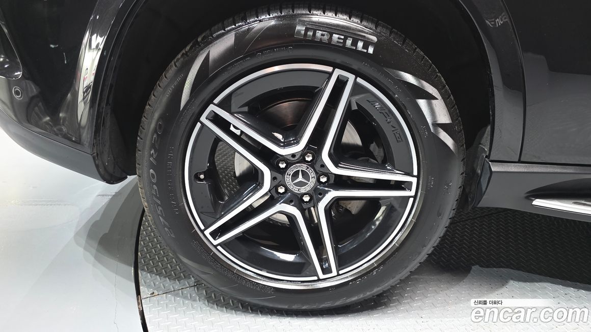 Mercedes-Benz GLE-Class 2021