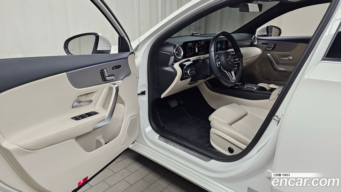 Mercedes-Benz A-Class 2022