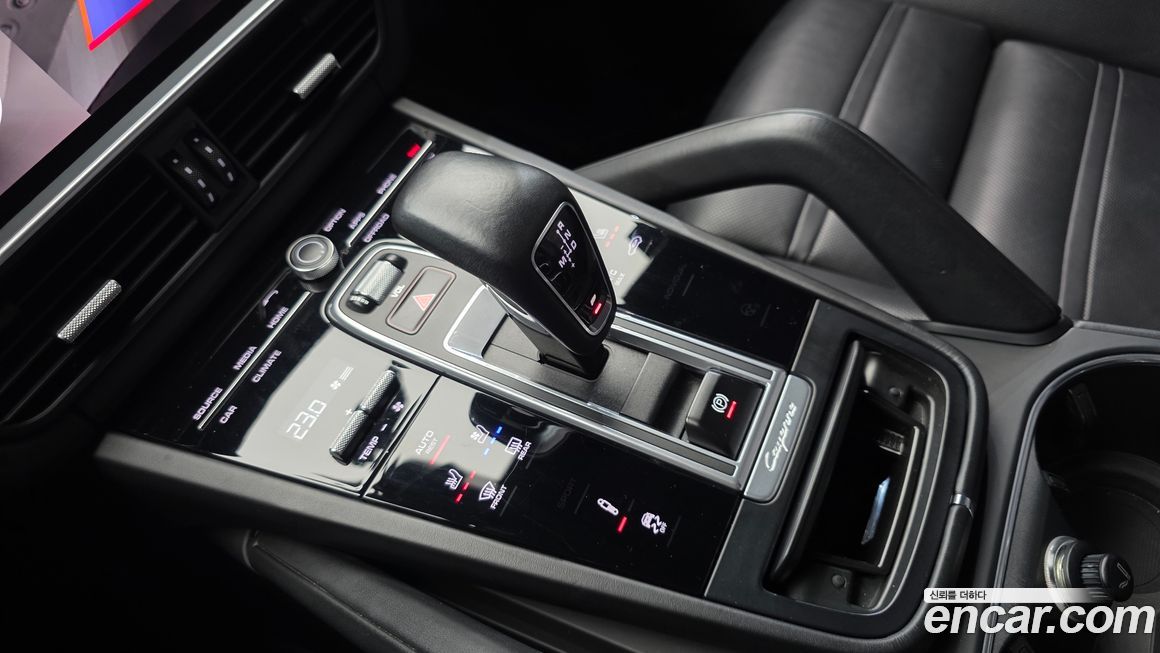 Porsche Cayenne 2021