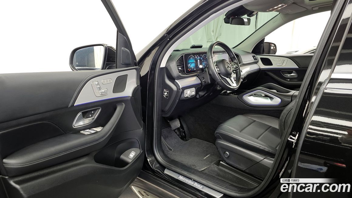 Mercedes-Benz GLE-Class 2021