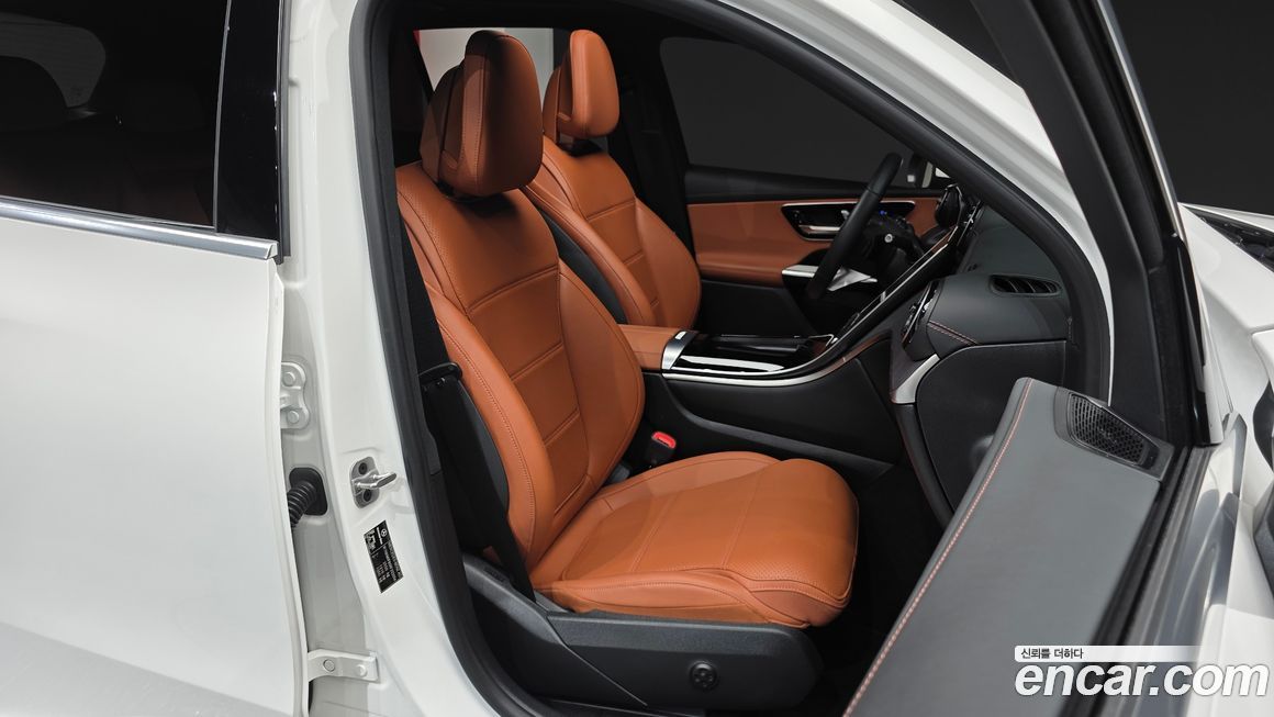 Mercedes-Benz GLC-Class 2024