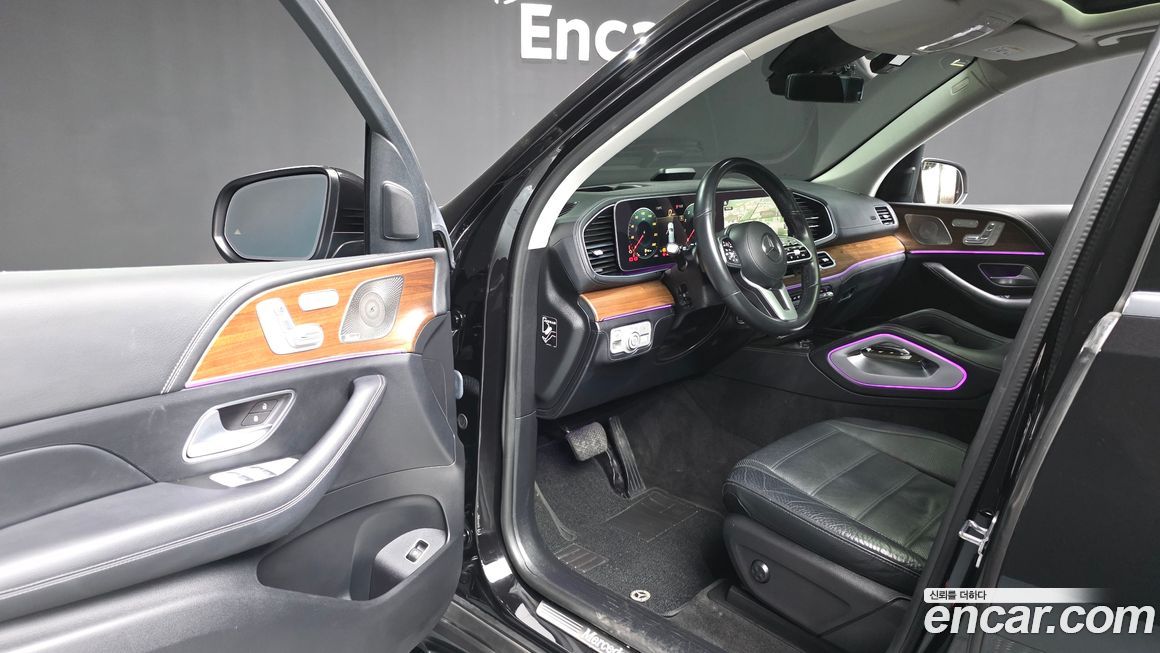 Mercedes-Benz GLE-Class 2021