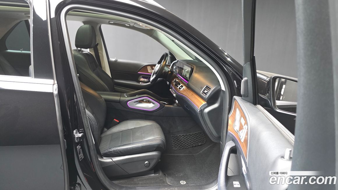 Mercedes-Benz GLE-Class 2021