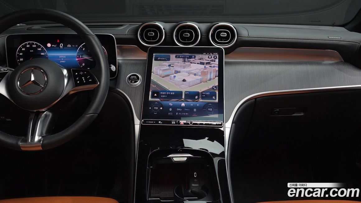 Mercedes-Benz GLC-Class 2024