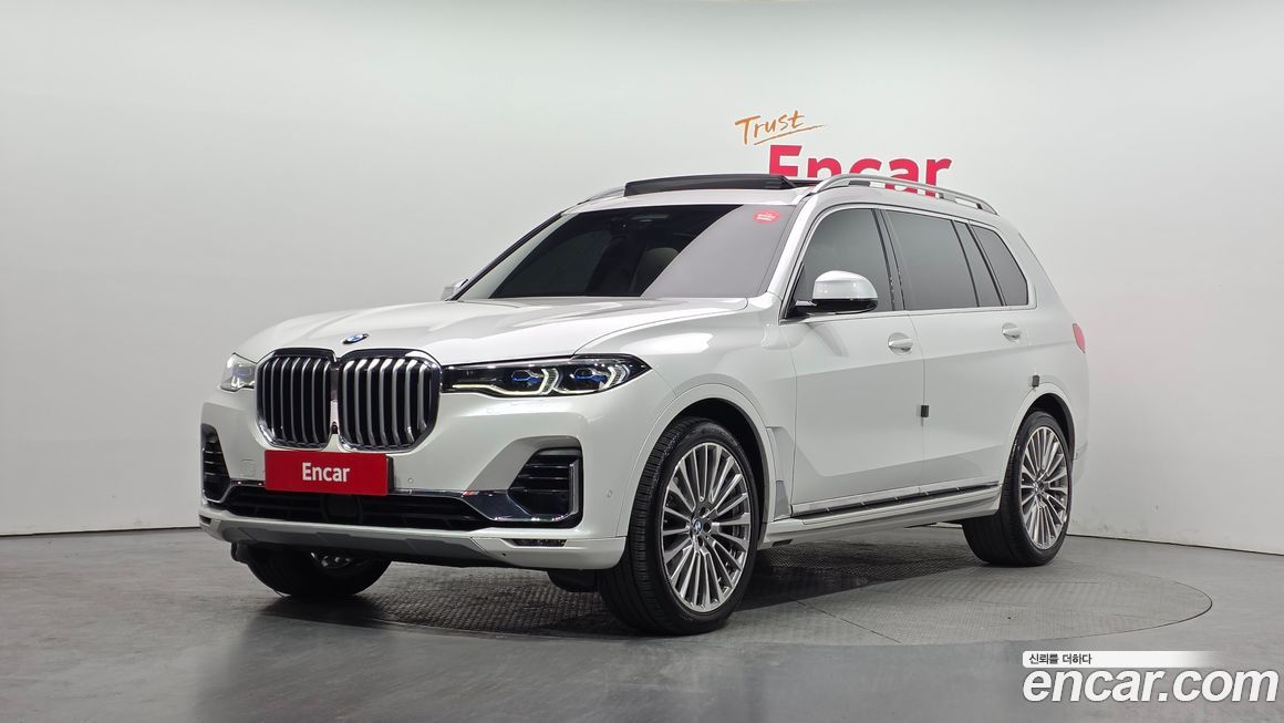 BMW X7 2021