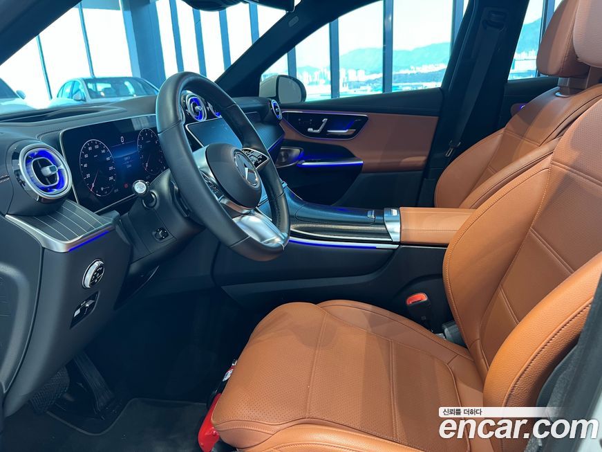 Mercedes-Benz GLC-Class 2025