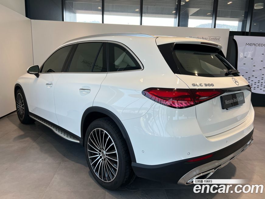 Mercedes-Benz GLC-Class 2025