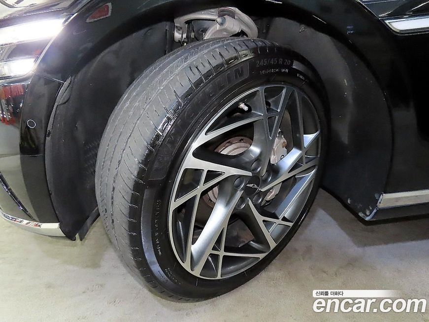 Genesis G90 2023