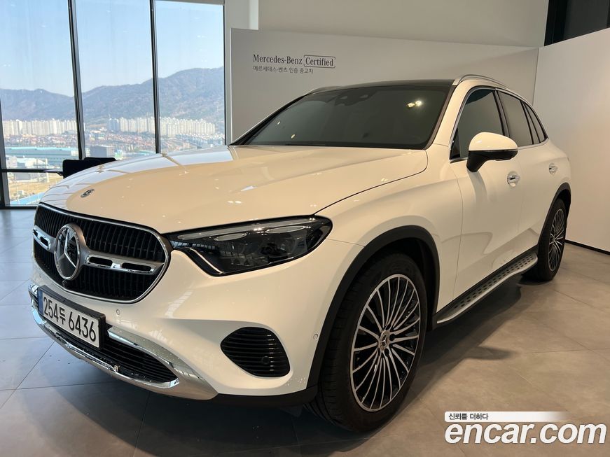 Mercedes-Benz GLC-Class 2025