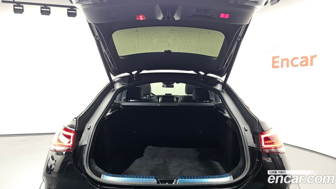 Mercedes-Benz GLE-Class 2021