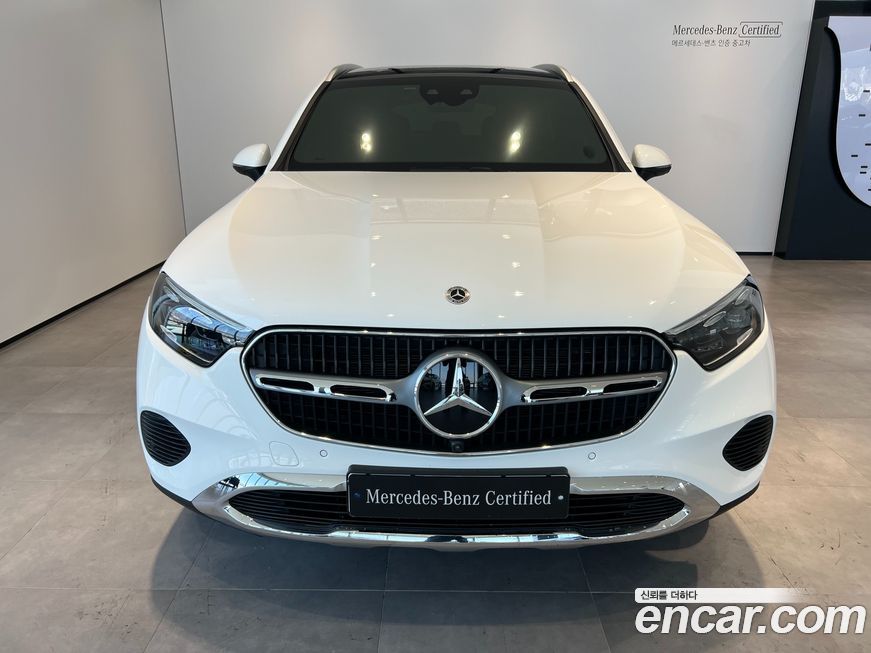 Mercedes-Benz GLC-Class 2025