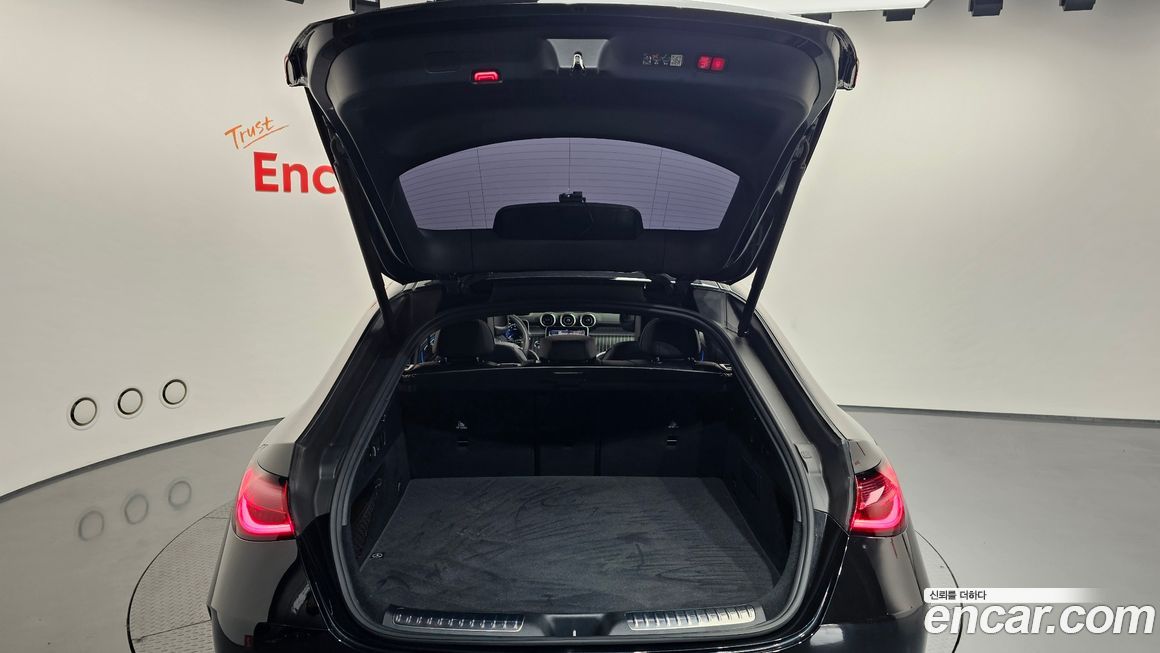 Mercedes-Benz GLC-Class 2024