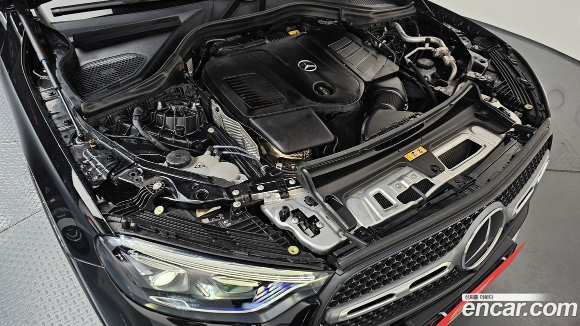 Mercedes-Benz GLC-Class 2024