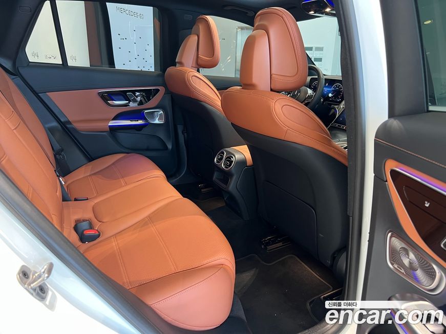 Mercedes-Benz GLC-Class 2025