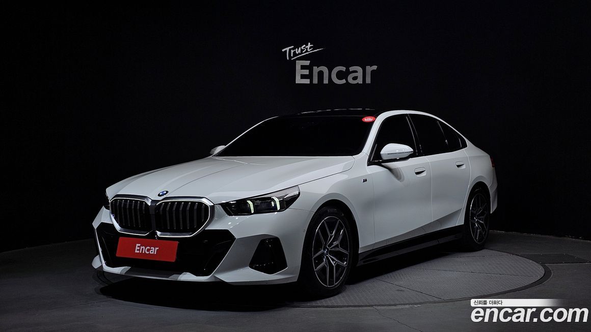BMW 5-Series 2025