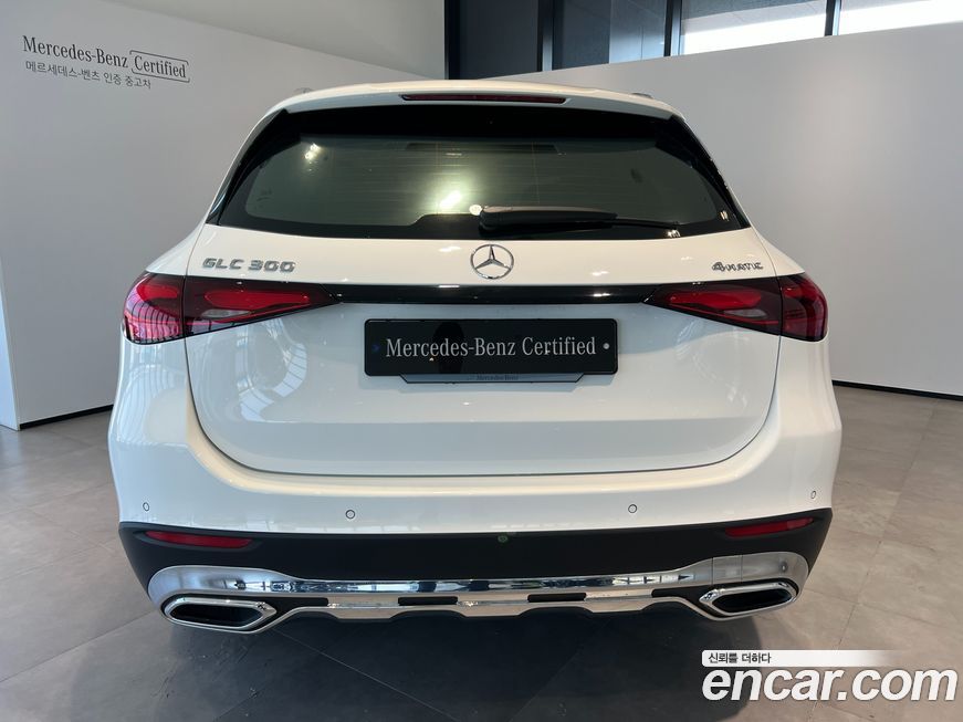 Mercedes-Benz GLC-Class 2025