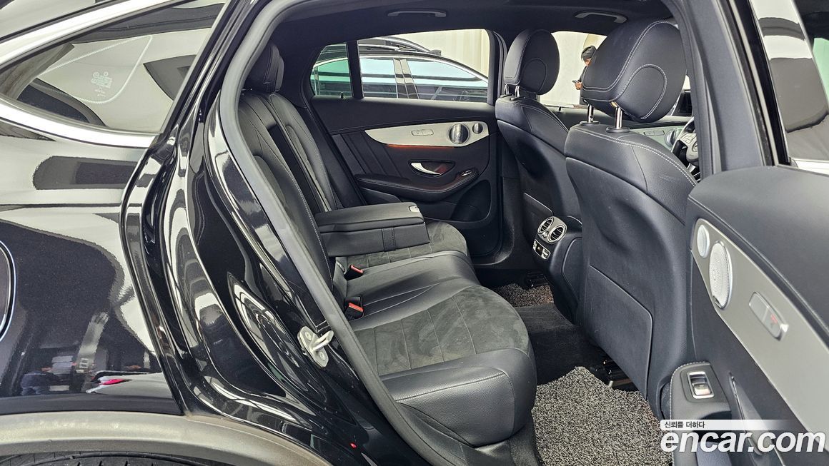 Mercedes-Benz GLC-Class 2019