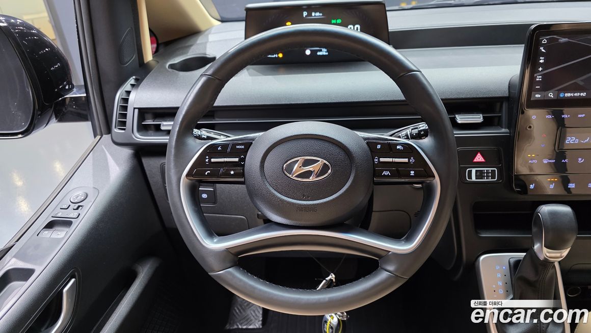 Hyundai Staria 2022