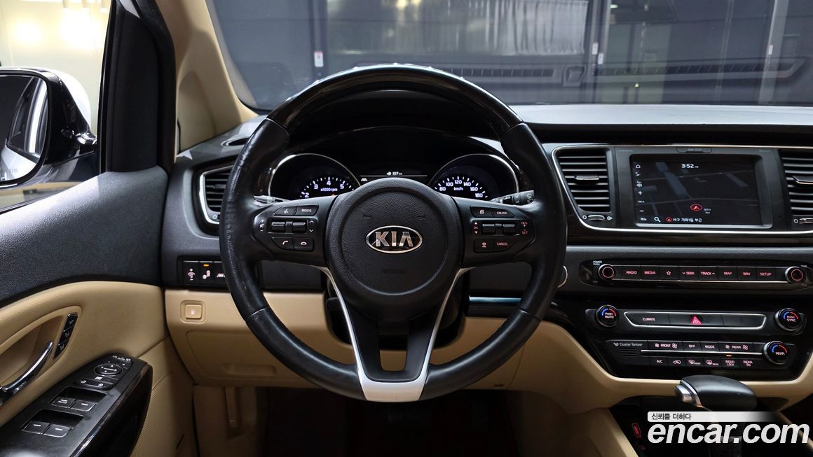 Kia Canival 2019